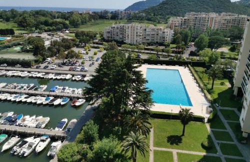 Mandelieu-La-Napoule Apartment | Studio face mer Mandelieu près de Cannes