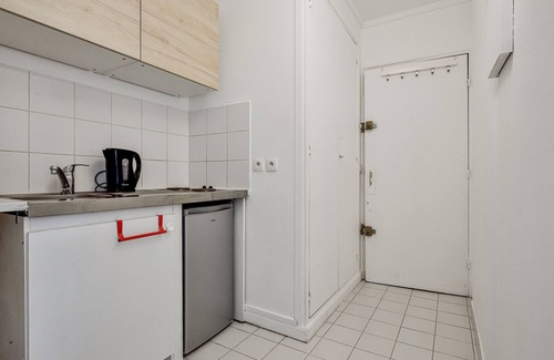 Saint-Fargeau Apartment | Studio Fargeau, et son balcon - Welkeys