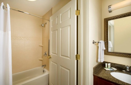 Linthicum Heights Apartment | Studio flat ∙ 1 bedroom ∙ 2 guests