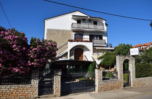 Sveti Filip i Jakov Apartment | Studio flat with balcony Sveti Filip i Jakov, Biograd (AS-4299-a)