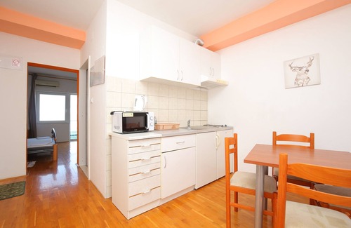 Podstrana Apartment | Studio flat near beach Podstrana, Split (AS-19987-a)
