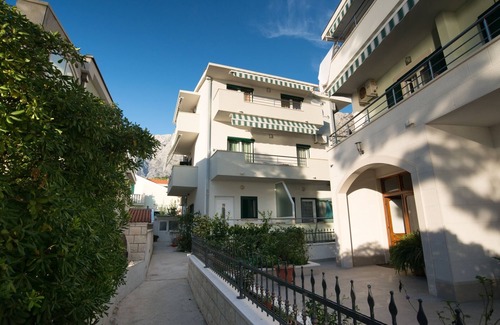 Promajna Apartment | Studio flat near beach Promajna, Makarska (AS-2605-a)