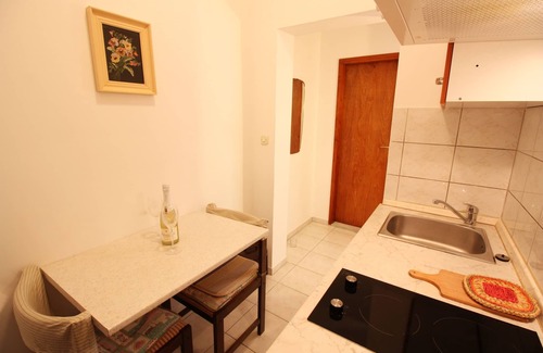 Metajna Apartment | Studio flat near beach Metajna, Pag (AS-6486-b)