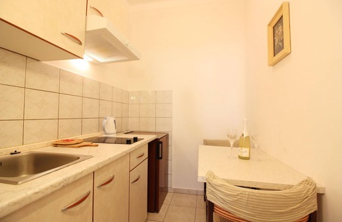 Metajna Apartment | Studio flat near beach Metajna, Pag (AS-6486-b)