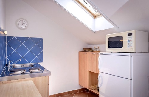 Zavala Apartment | Studio flat near beach Zavala, Hvar (AS-2061-a)