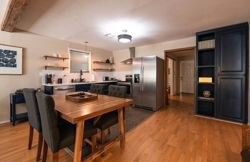 East Riverside Apartment | Studio flat ∙ 3 bedrooms ∙ 6 guests