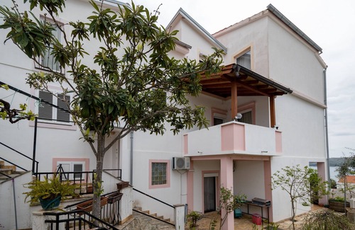 Municipality of Posedarje Apartment | Studio flat with air-conditioning Posedarje, Novigrad (AS-21123-a)