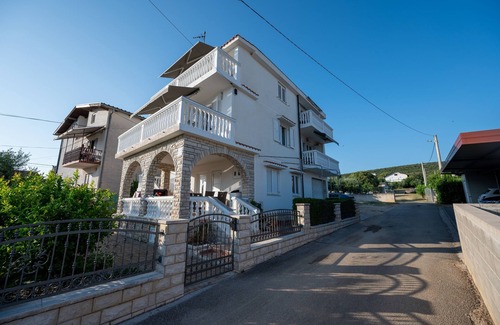 Sukosan Apartment | Studio flat with balcony and sea view Sukošan, Zadar (AS-6131-c)