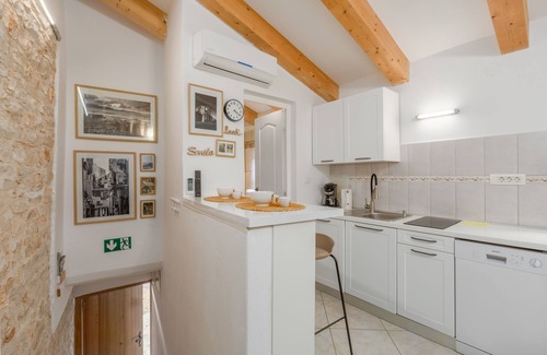 Rovinjsko Selo Apartment | Studio flat with balcony Rovinjsko Selo, Rovinj (AS-14514-a)