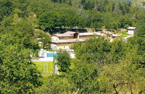 Castel del Piano Apartment | Studio Flat with Pool in Val D'Orcian