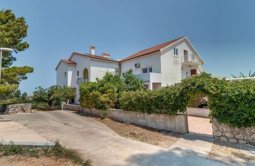 Cove Murtar Apartment | Studio flat with terrace and sea view Mali Lošinj, Lošinj (AS-9681-a)