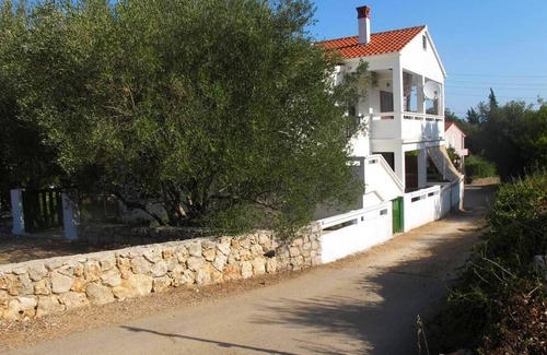 Zdrelac Apartment | Studio flat with terrace Ždrelac, Pašman (AS-20583-a)