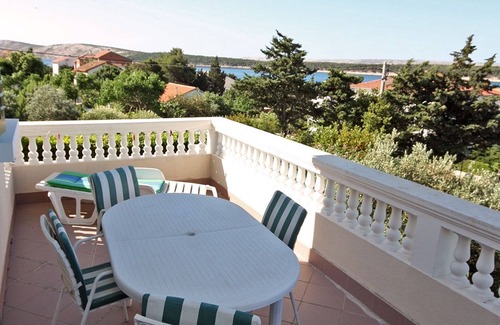 Barbat na Rabu Apartment | Studio flat with terrace and sea view Barbat, Rab (AS-3203-b)