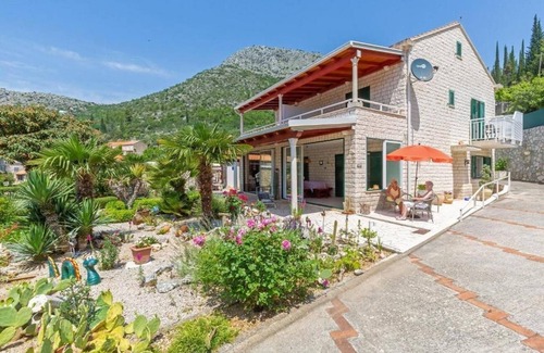Trsteno Apartment | Studio flat with terrace and sea view Trsteno, Dubrovnik (AS-9107-b)