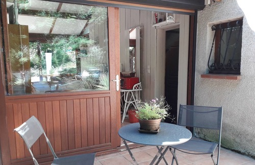 Menville House | Studio for 2 people overlooking woods and park. Closed property