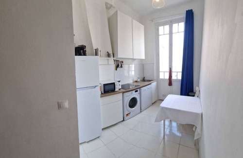 Saint-Lambert Apartment | Studio for 2 with balcony - near the beach