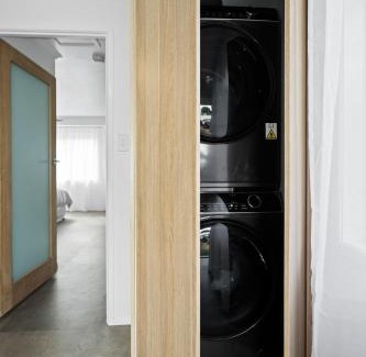 Svensson Heights Apartment | Studio Four