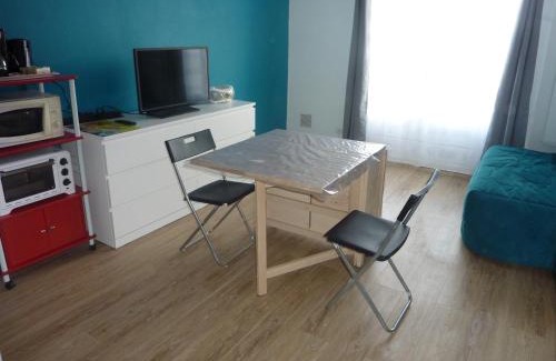Merville-Franceville-Plage Apartment | Studio bord de mer en résidence MERVILLE FRANCEVILLE PLAGE