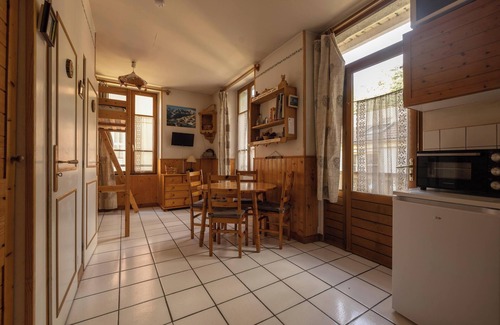 Saint-Gervais-les-Bains Apartment | Studio in Centre Village St Gervais with Balcony