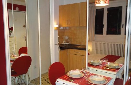 Gagny Bed & Breakfast | Studio Framboise proche Paris et Disneyland