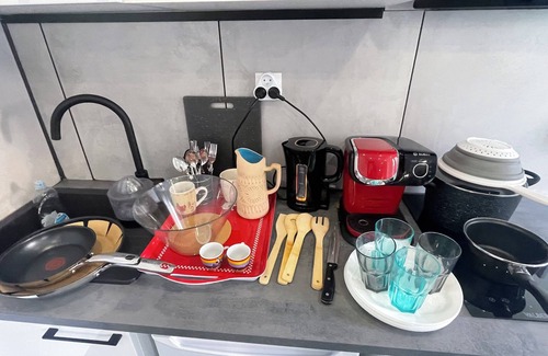 Les Arnavaux Apartment | Studio, friendly in Marseille