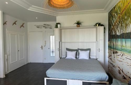 Villeneuve Loubet Beach Apartment | Studio Front de Mer à 10mètres de la plage
