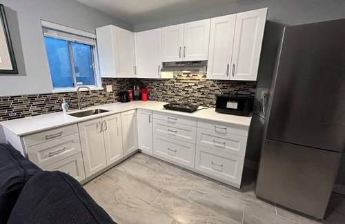 District of North Vancouver House | Studio Garden Suite