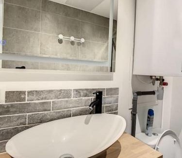 Saint-Acheul Apartment | STUDIO GARE AMIENS TOUT ÉQUIPÉ NETFLIX WIFI 2PERS