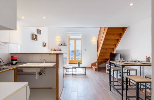 Gares Apartment | Studio Gare Express ~ Wifi, Cozy, Private & Comfortable