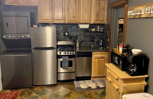 Big Sky Condo | Studio getaway steps away from Big Sky Resort