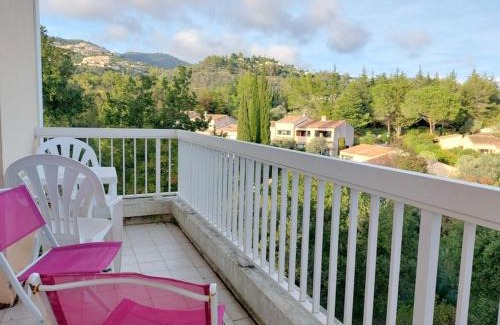 Mandelieu-La-Napoule Apartment | Studio Golf Riviera - Axelle Loc'Appart