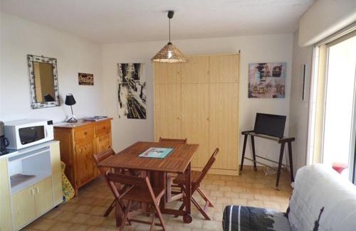 Marseillan Plage Apartment | Studio Grand Confort, 4 Couchages, Accès Direct Plage - FR-1-326-593