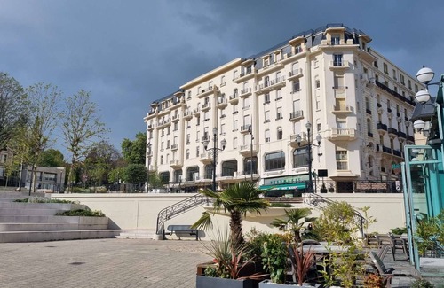 Chatel-Guyon Apartment | Studio Grand Hôtel - 1 bed - 2 people