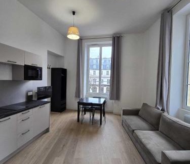 Bonne-Nouvelle Apartment | Studio Grands Boulevards