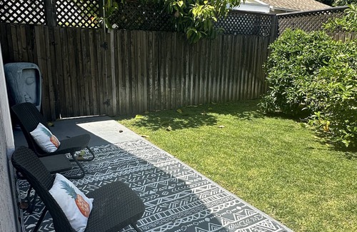Van Nuys Apartment | Studio Guesthouse! Super Clean with Parking