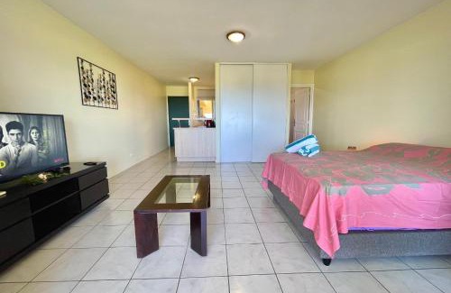 Punaauia Apartment | Studio Heitea - Ocean view - pool - Wi-Fi