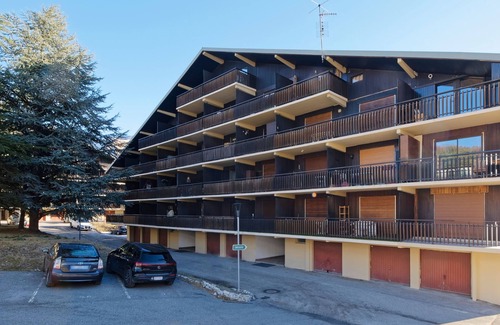 Saint-Etienne-de-Tinee Apartment | Studio in Auron