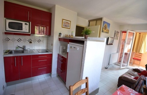 Cannes La Bocca Apartment | STUDIO in a nice fenced residence - with pool and private parking