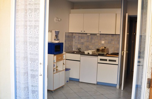La Madrague Apartment | Studio in a residence 200 m from the beach