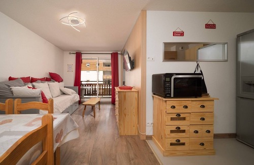 Allos Apartment | Studio in Alps with Pool near Ski Resort