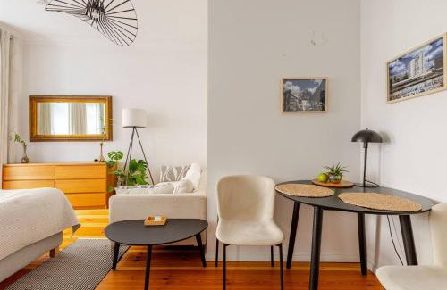 Mitte Apartment | STUDIO IN EINEM RUHIGEN GARTEN, in der MITTE