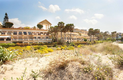 Nikki Beach Apartment | Studio in Marbella Near Romana Playa Beach