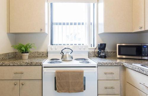 Pompano Beach Apartment | Studio in Pompano Beach two blocks from the Ocean