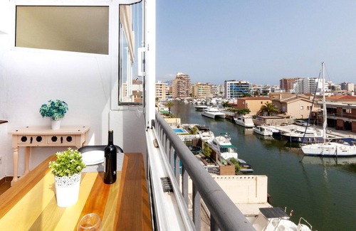 Roses Apartment | Studio in Roses near Santa Margarita Beach