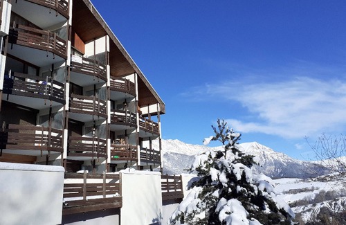 Le Sauze Apartment | Studio in Sauze with balcony, parking, and all amenities