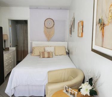 Lawndale Apartment | Studio in Southbay close to the beach SoFi stadium LAX