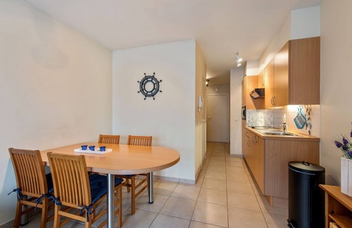 Sint-Idesbald Apartment | Studio in St-Idesbald with Sea View Balcony