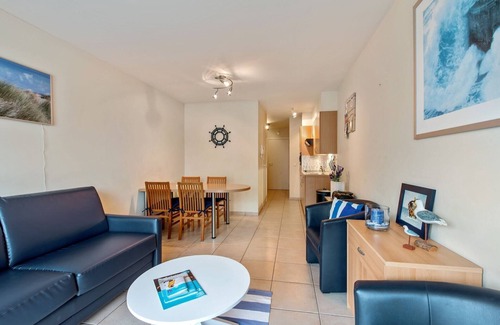 Sint-Idesbald Apartment | Studio in St-Idesbald with Sea View Balcony