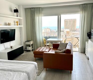 Alicante Apartment | Studio in the center, city & sea views