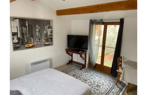 Les Sept Chemins Apartment | Studio in the center of Brignais.